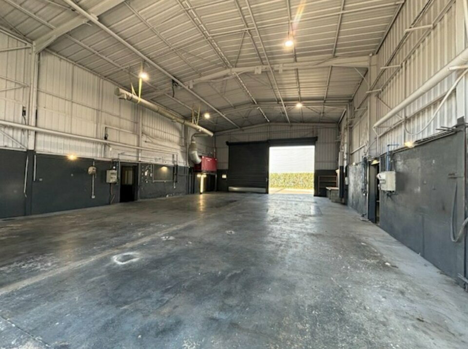 LOCAL D'ACTIVITE NÎMES 30000