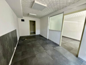 BUREAUX MONTEUX 84170