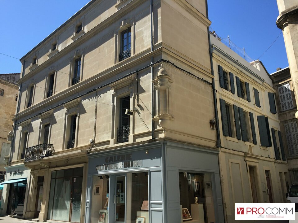 Local commercial à louer à Arles