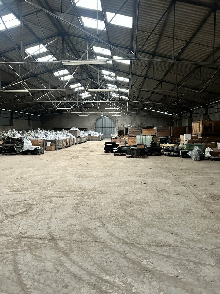 LOCAL D'ACTIVITE CONNAUX 30330