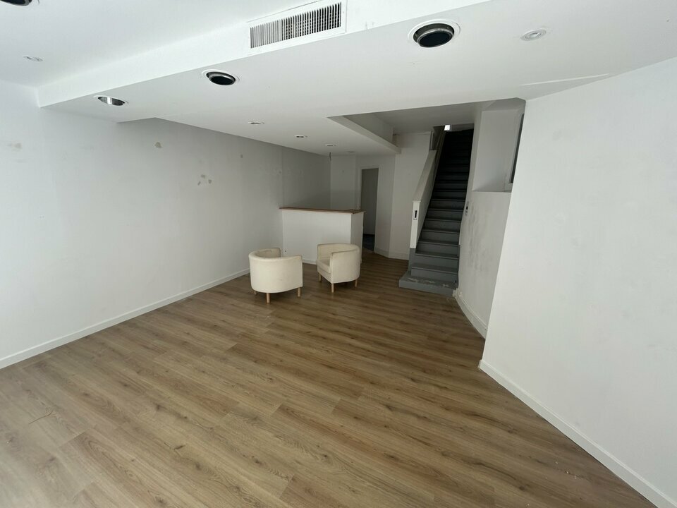 LOCAL COMMERCIAL AVIGNON 84000