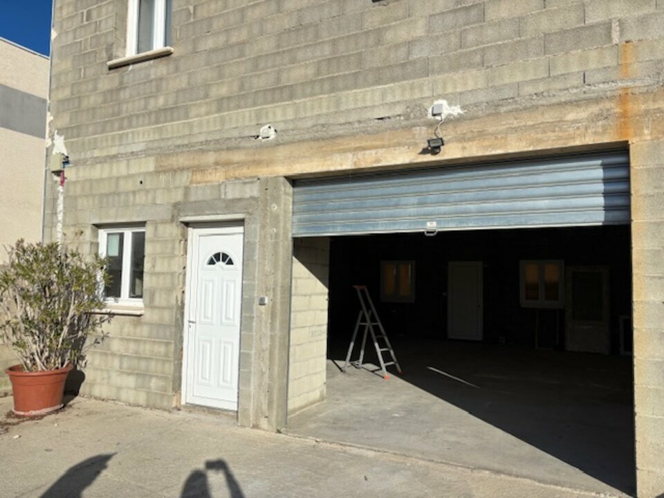 LOCAL D'ACTIVITE LUNEL 34400