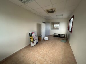 BUREAUX CAVAILLON 84300
