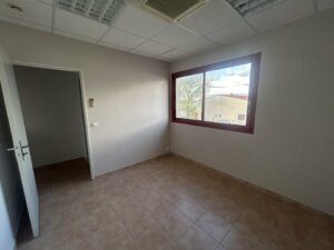 BUREAUX CAVAILLON 84300