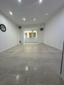 LOCAL COMMERCIAL CAVAILLON 84300
