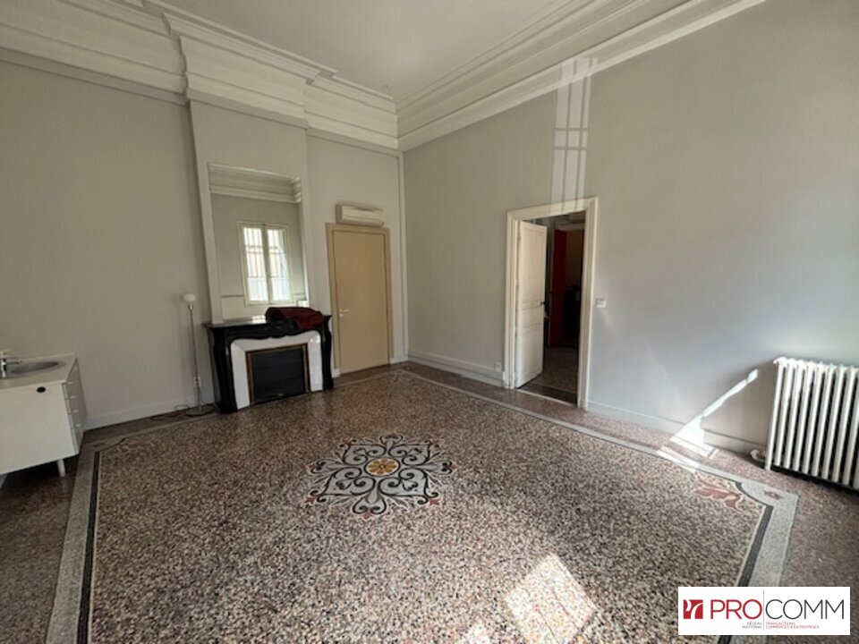 Bureaux à louer à Nîmes
