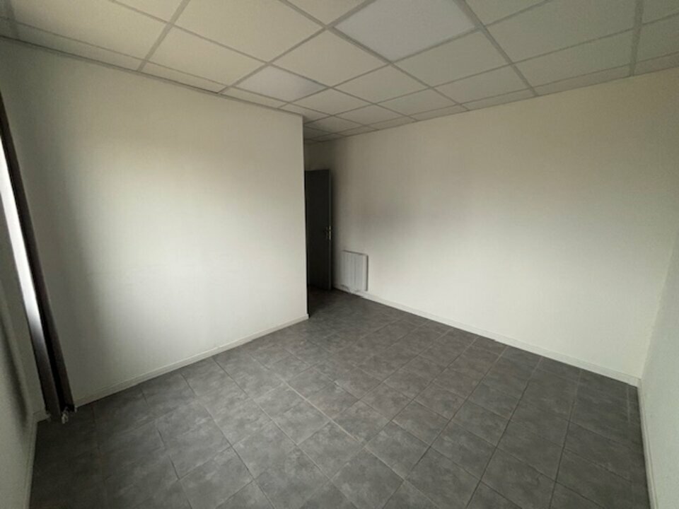 LOCAL COMMERCIAL FOS-SUR-MER 13270