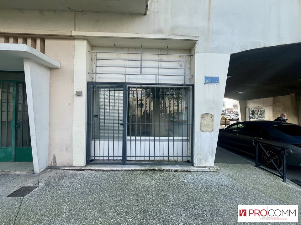 Bureaux à louer à Arles