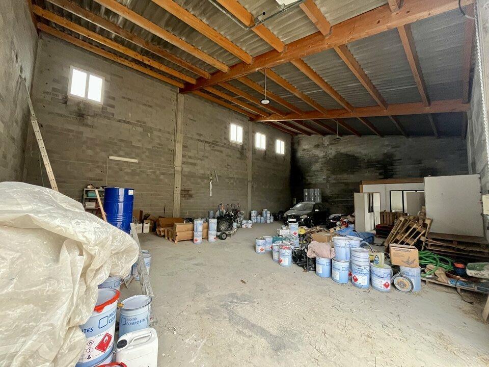 LOCAL D'ACTIVITE PUYVERT 84160