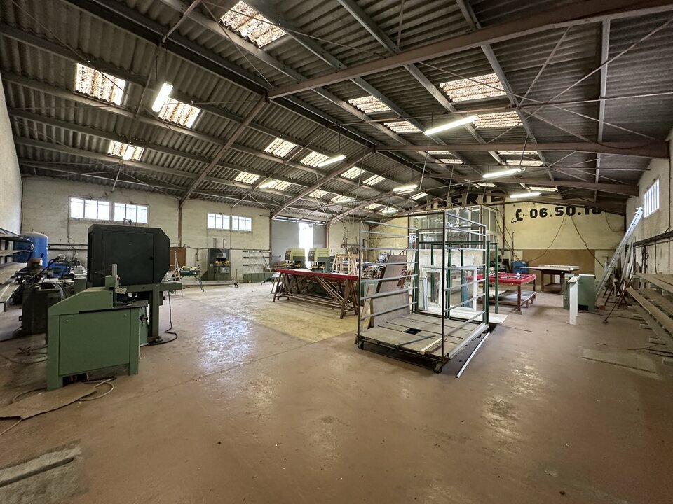 DEPOT - ENTREPOT PORT-DE-BOUC 13110