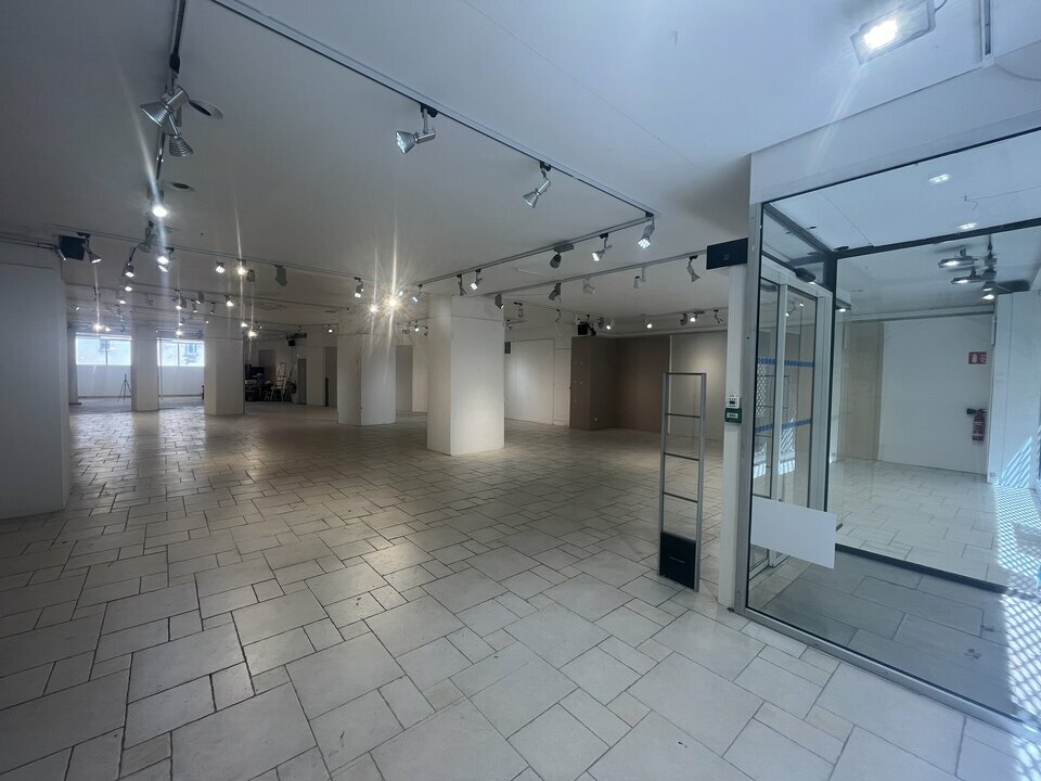 LOCAL COMMERCIAL CARPENTRAS 84200