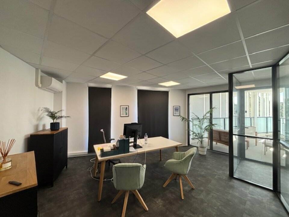 BUREAUX LATTES 34970