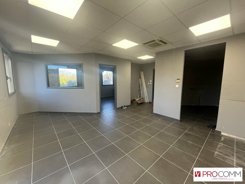 LOCAL PROFESSIONNEL PERNES-LES-FONTAINES 84210