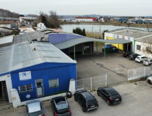 LOCAL D'ACTIVITE AVIGNON 84000