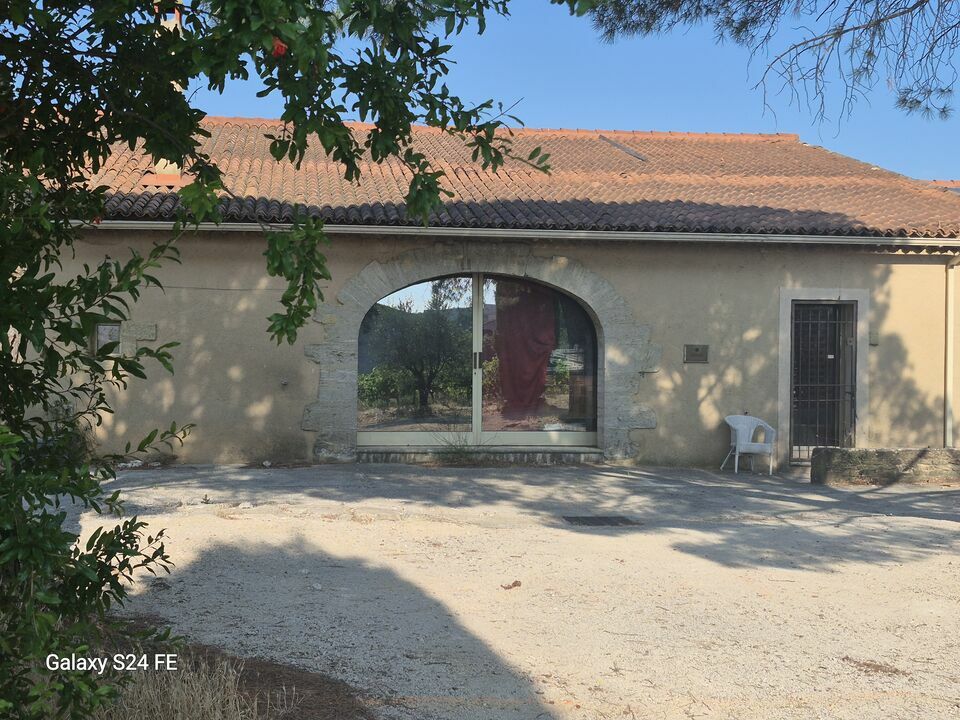 Bureaux à louer à Châteauneuf-du-pape
