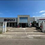 Local commercial à louer à Orange