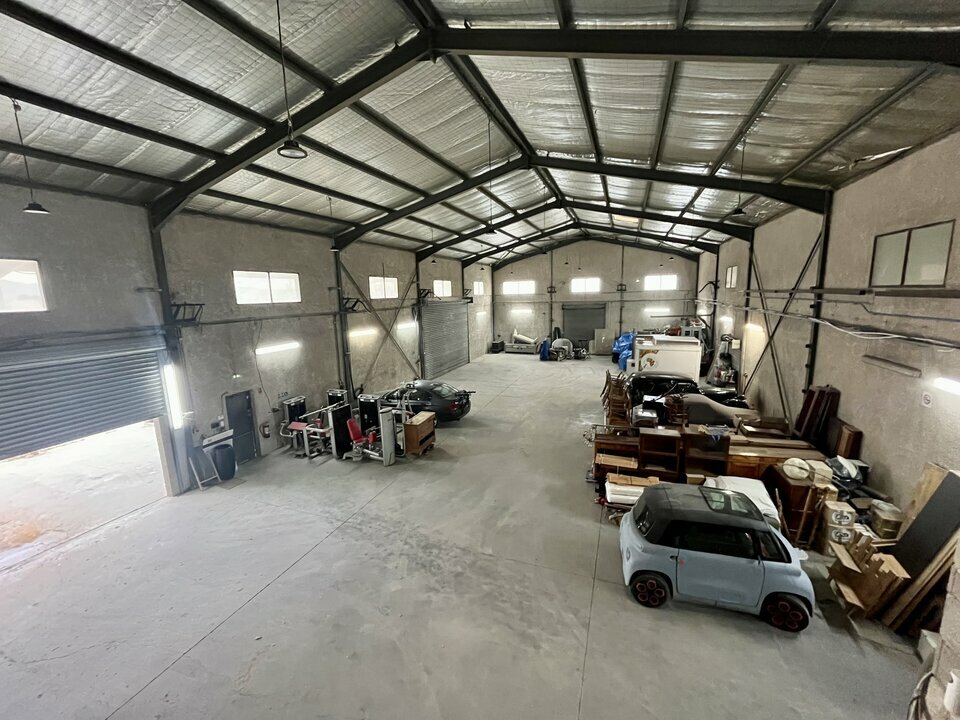 LOCAL D'ACTIVITE SAINT-SATURNIN-LÈS-APT 84490