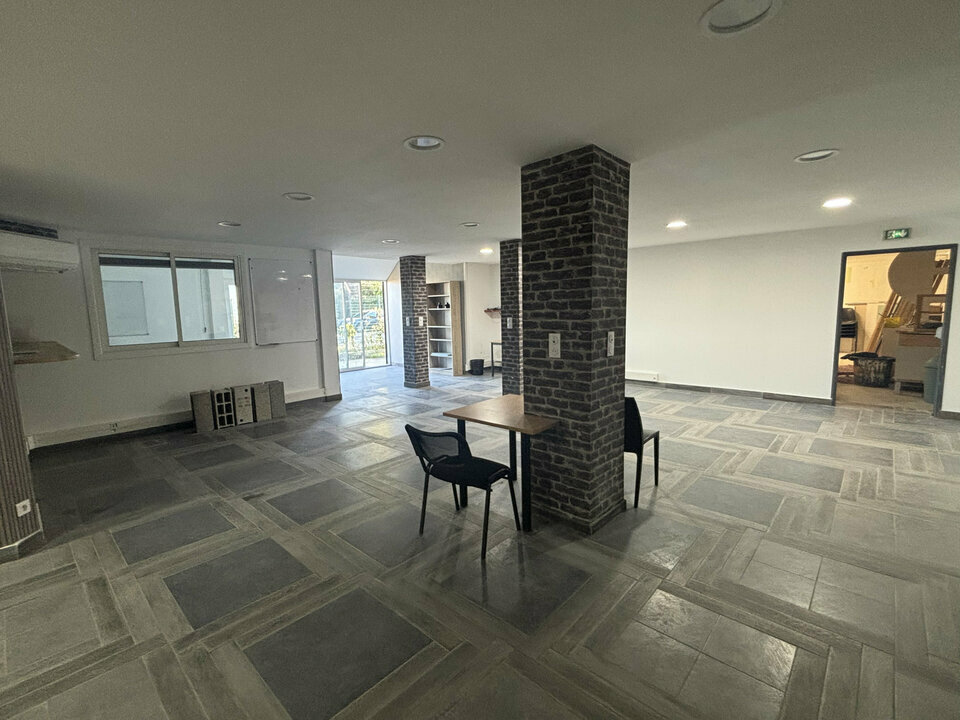 LOCAL COMMERCIAL MARTIGUES 13500