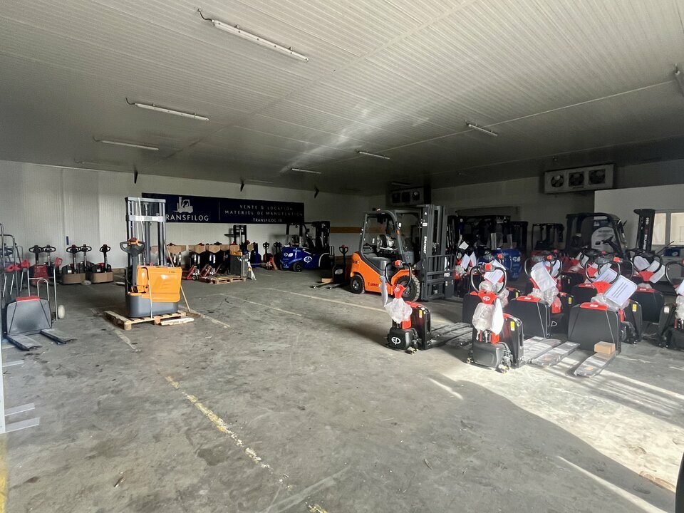 Local d'activite à louer à Châteaurenard