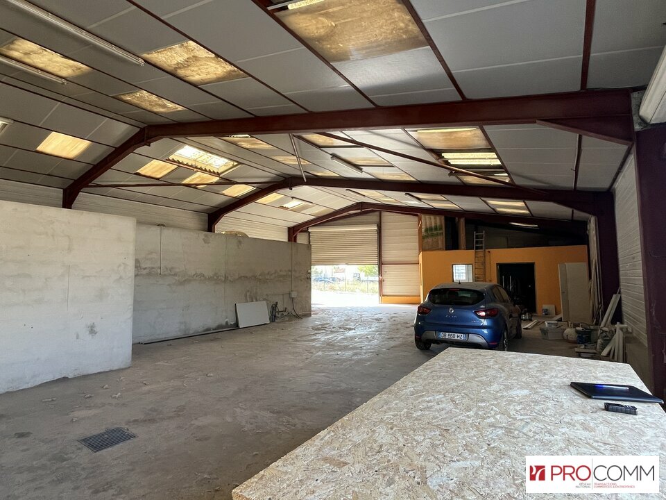 LOCAL D'ACTIVITE BOULBON 13150