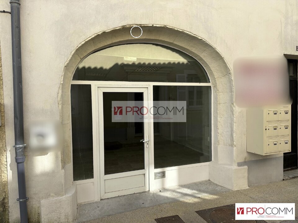 LOCAL COMMERCIAL PIOLENC 84420