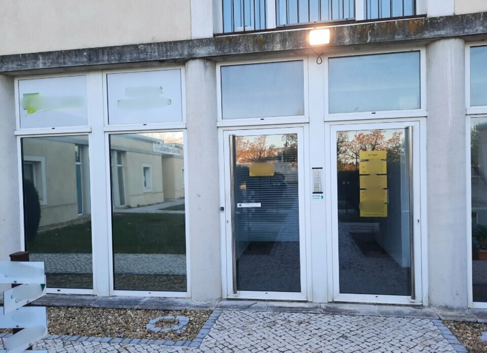 BUREAUX CHATEAURENARD 13160