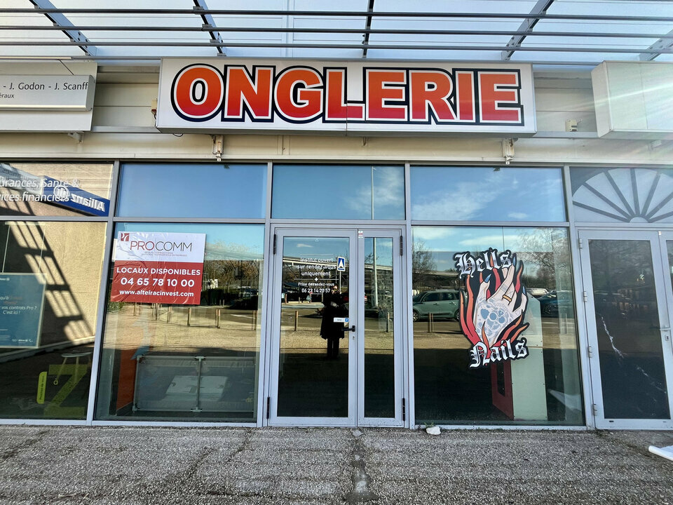 LOCAL COMMERCIAL SAINT-LAURENT-DES-ARBRES 30126