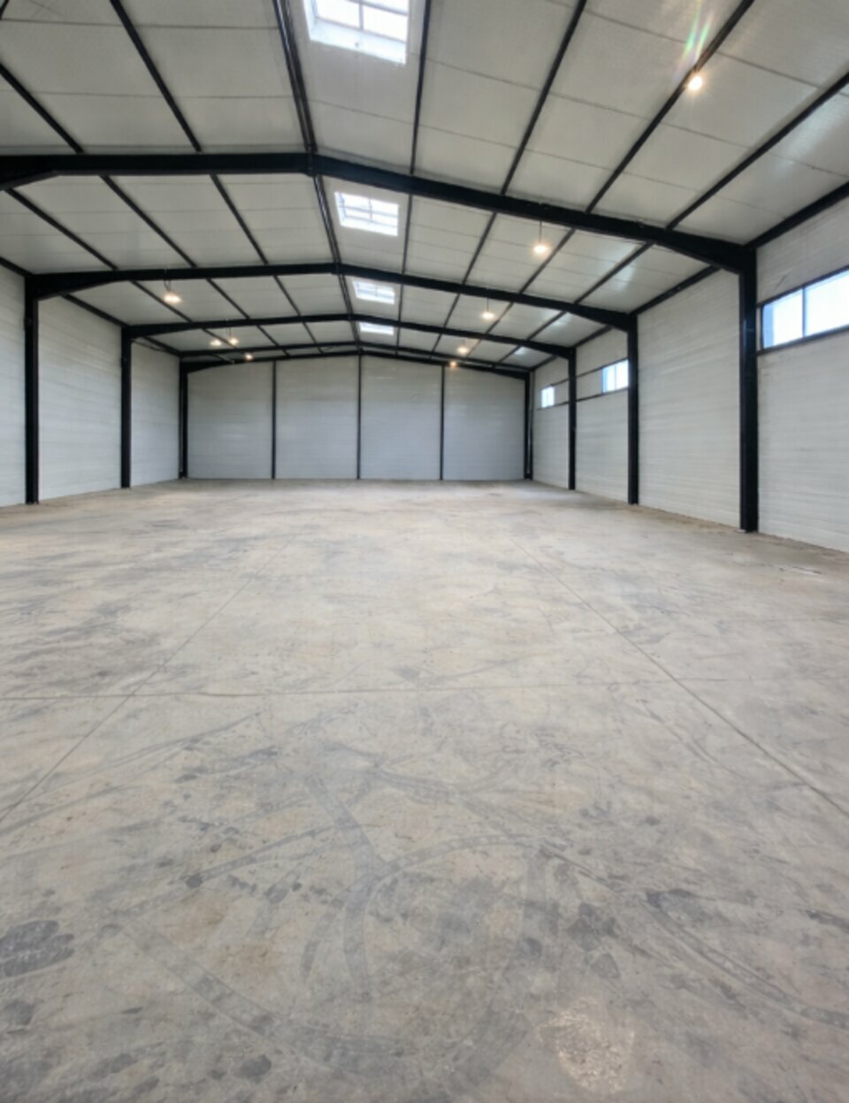 DEPOT - ENTREPOT SAINT-ANDIOL 13670